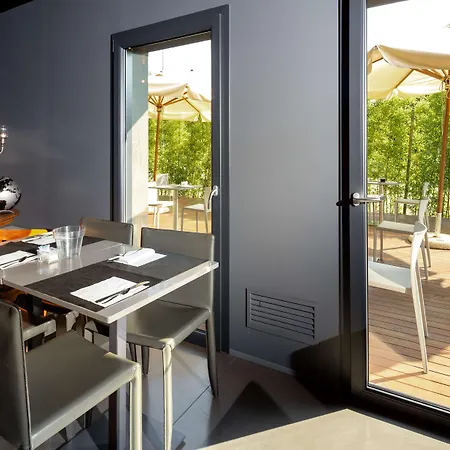 Ξενοδοχείο The Aries 4*