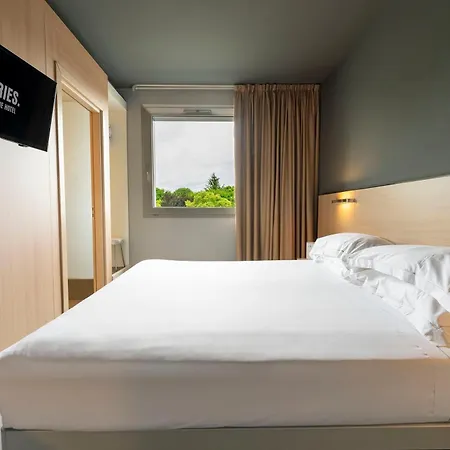Hotel The Aries