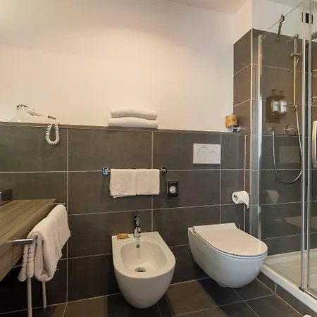 The Aries Hotel 4*