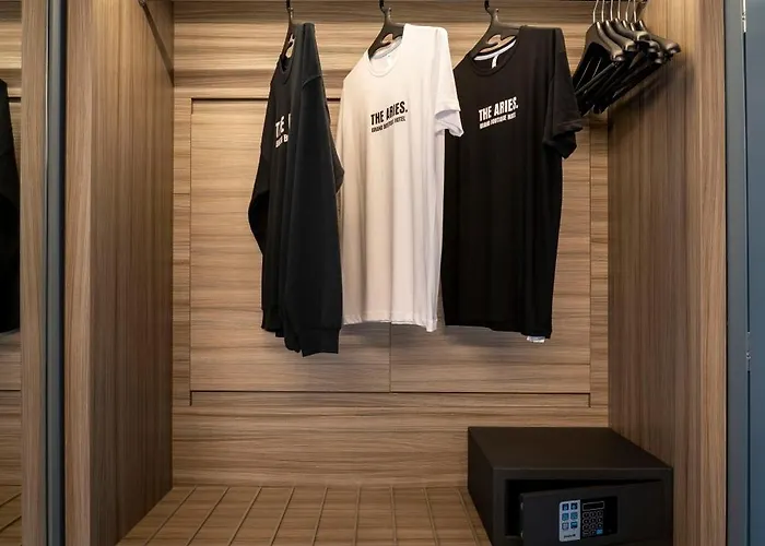 The Aries מלון ויצ'נצה