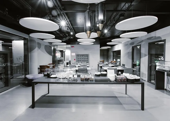 The Aries מלון 4*